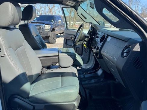 Used 2011 Ford F550 4x4 SuperCab Super Duty w/ Payload Upgrade Pkg image 14