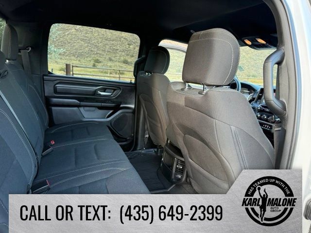 Used 2025 RAM 1500 Warlock AWD/4WD image 33