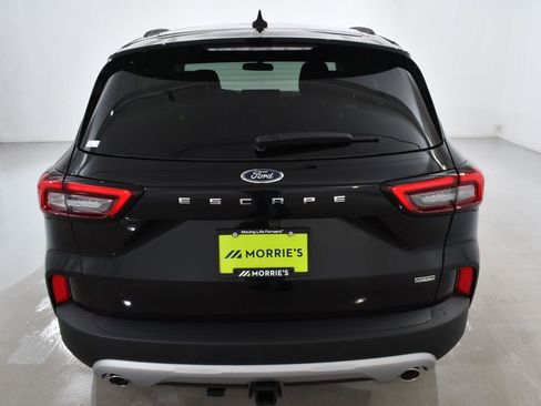 New 2026 Ford Escape SE w/ Class II Trailer Tow Package image 13