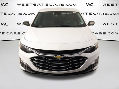 Used 2023 Chevrolet Malibu LS FWD image 2