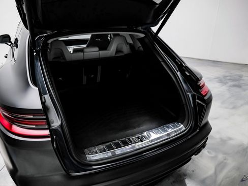 Used 2018 Porsche Panamera Turbo Sport Turismo image 94