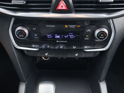 Used 2019 Hyundai Santa Fe Limited image 29