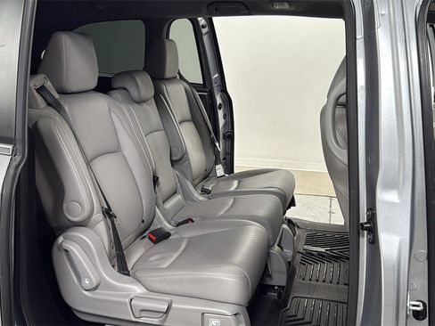 Used 2022 Honda Odyssey EX-L image 18