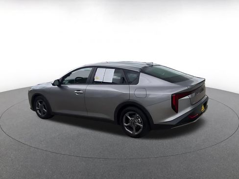 Used 2025 Kia K4 FWD image 9