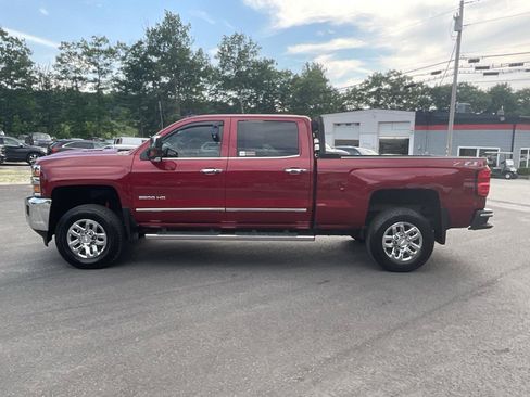 Used 2019 Chevrolet Silverado 2500 LTZ w/ Duramax Plus Package AWD/4WD image 2