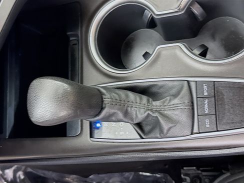 Used 2022 Toyota Camry LE FWD image 20