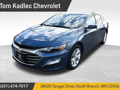 Used 2025 Chevrolet Malibu LT FWD image 1