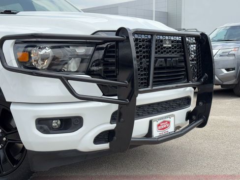 Used 2021 RAM 1500 Lone Star AWD/4WD image 3