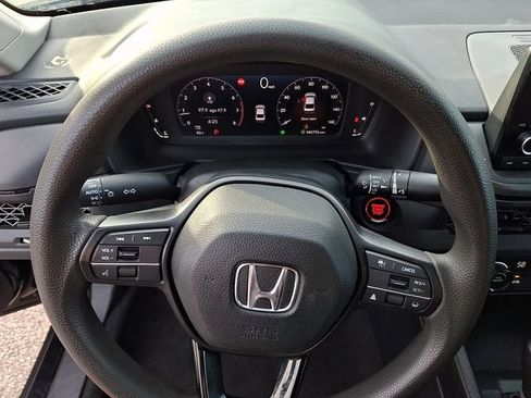 Used 2023 Honda Accord LX image 19