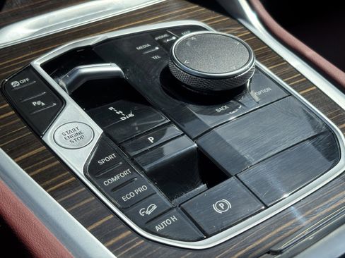 Used 2026 BMW X6 xDrive40i image 11