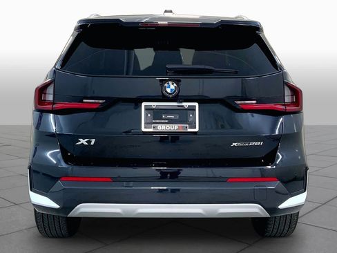 Used 2025 BMW X1 xDrive28i AWD/4WD image 4