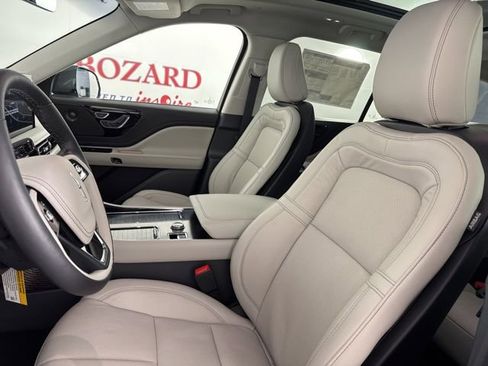 New 2025 Lincoln Aviator Reserve w/ Jet Appearance Package image 13