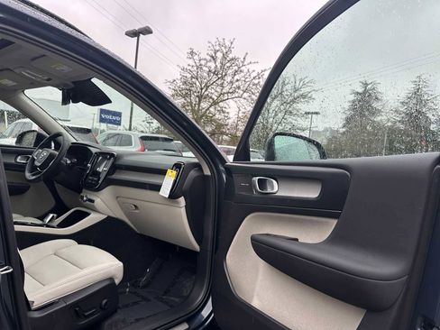 New 2026 Volvo XC40 B5 Ultra w/ Climate Package image 10
