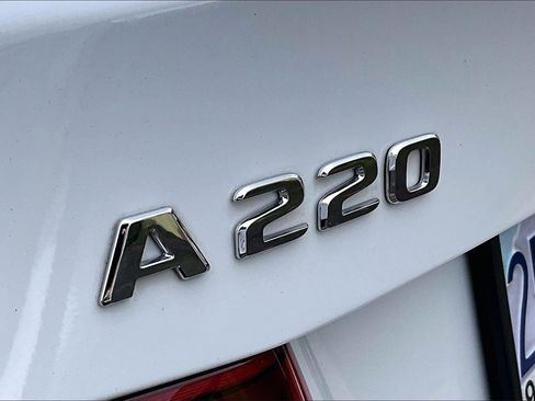 Used 2019 Mercedes-Benz A 220 4MATIC image 34