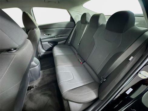 Certified 2026 Hyundai Elantra SE FWD image 20