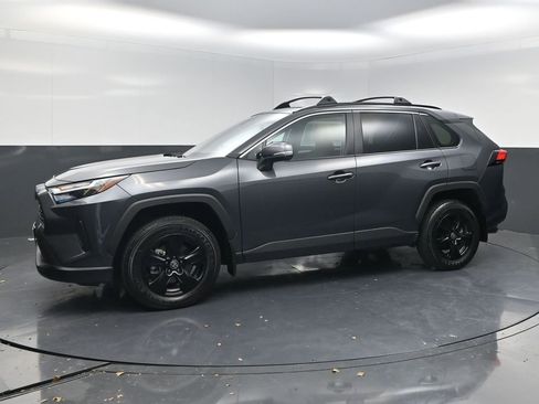 Used 2025 Toyota RAV4 XLE w/ Convenience Package image 3