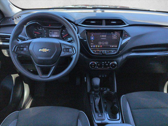 Certified 2023 Chevrolet TrailBlazer LT w/ Convenience Package FWD image 23