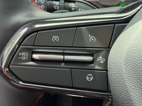Used 2025 Chevrolet Equinox EV RS w/ Active Safety Package 3 AWD/4WD image 28