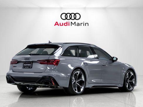 Certified 2024 Audi RS 6 performance AWD/4WD image 5