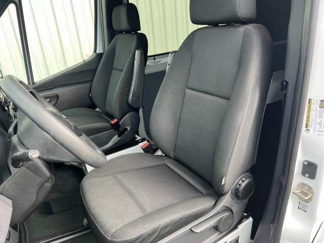 Used 2019 Mercedes-Benz Sprinter 2500 image 10