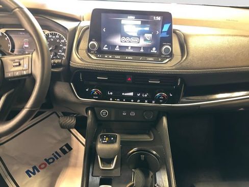 Certified 2023 Nissan Rogue SL AWD/4WD image 11