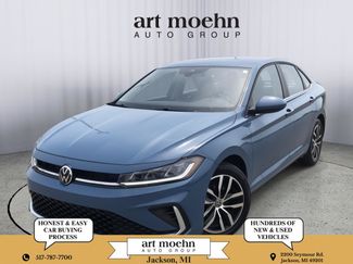 Used 2025 Volkswagen Jetta SE FWD video 1