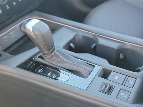 New 2026 Nissan Sentra SR w/ SR Premium Package FWD image 10