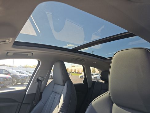 New 2025 Audi Q5 Premium Plus image 9