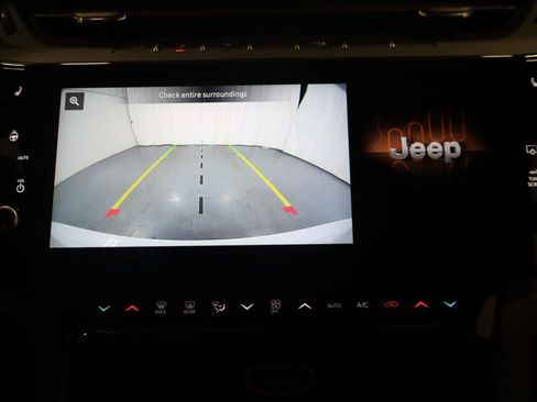 New 2026 Jeep Grand Cherokee Laredo image 22