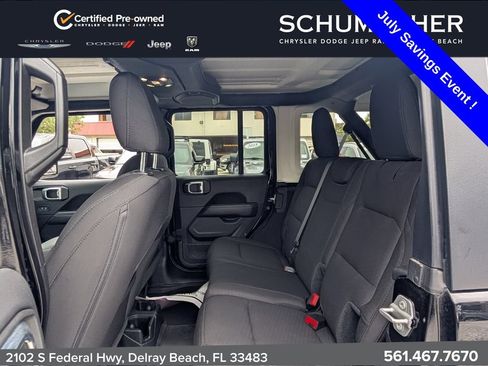 Used 2022 Jeep Wrangler Unlimited Sahara w/ Safety Group AWD/4WD image 14