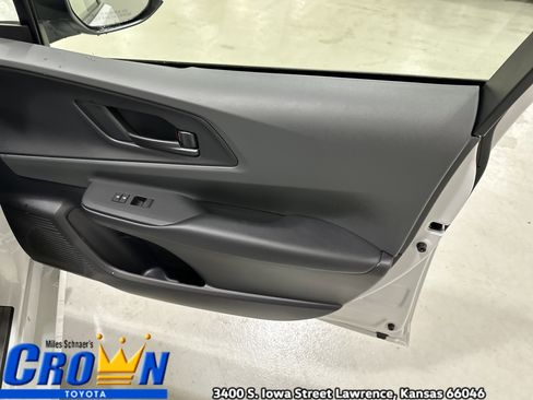 New 2026 Toyota Prius LE image 38