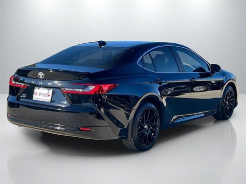 New 2026 Toyota Camry XLE image 5