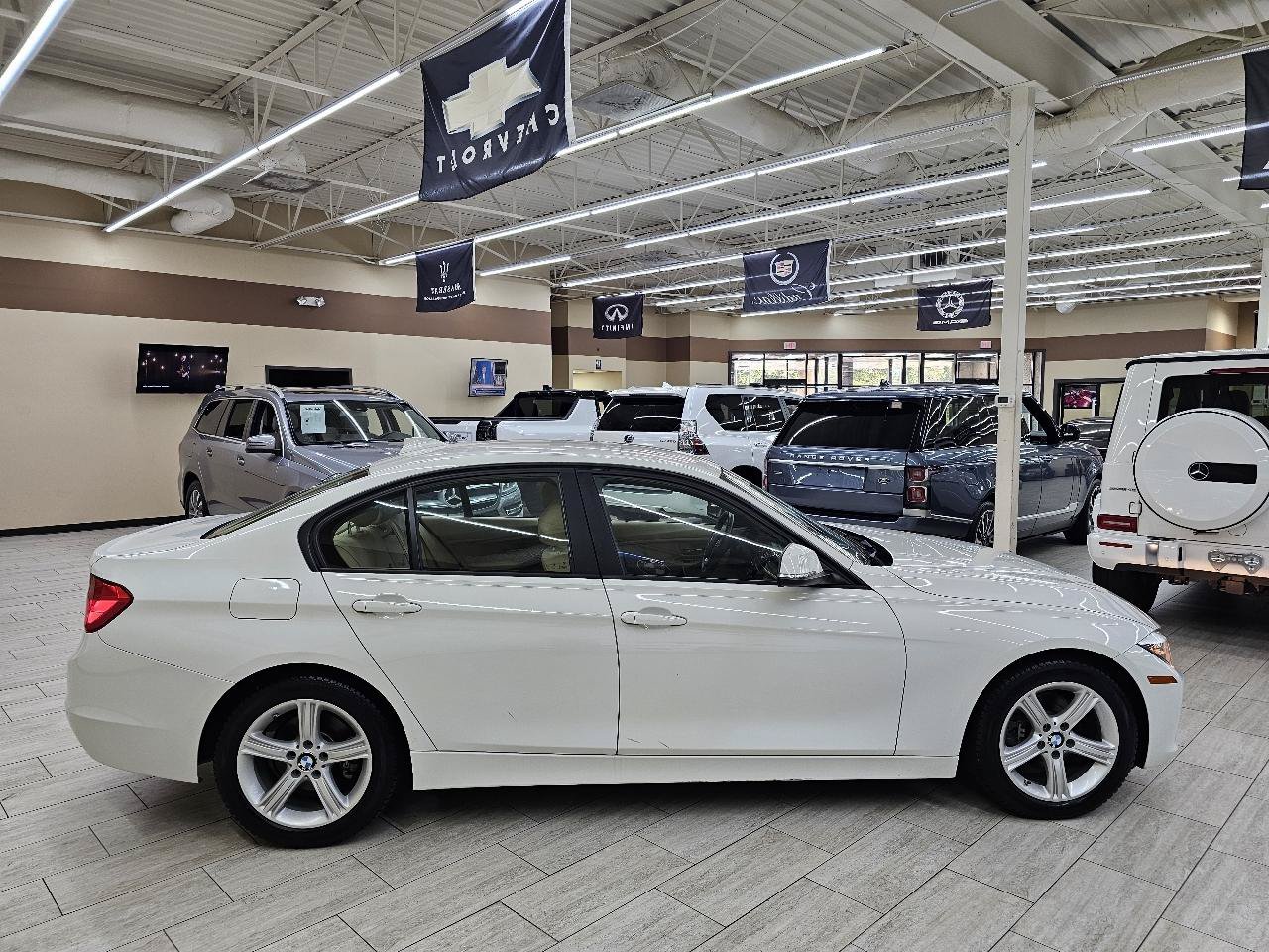 Used 2014 BMW 328i Sedan RWD image 7