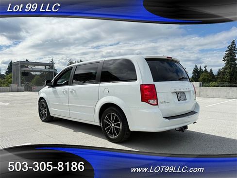 Used 2017 Dodge Grand Caravan GT FWD image 10