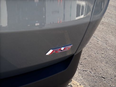 Used 2023 Chevrolet Traverse RS image 9