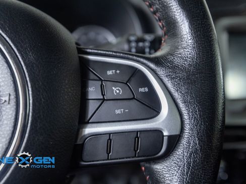 Used 2020 Jeep Renegade Trailhawk w/ Cold Weather Group image 15