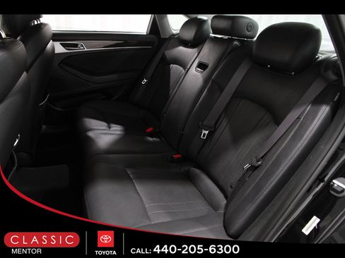 Used 2015 Hyundai Genesis 3.8 AWD/4WD image 21