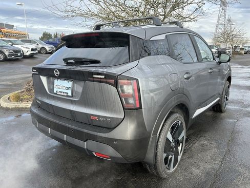 New 2025 Nissan Kicks SR w/ Illumination Package image 5