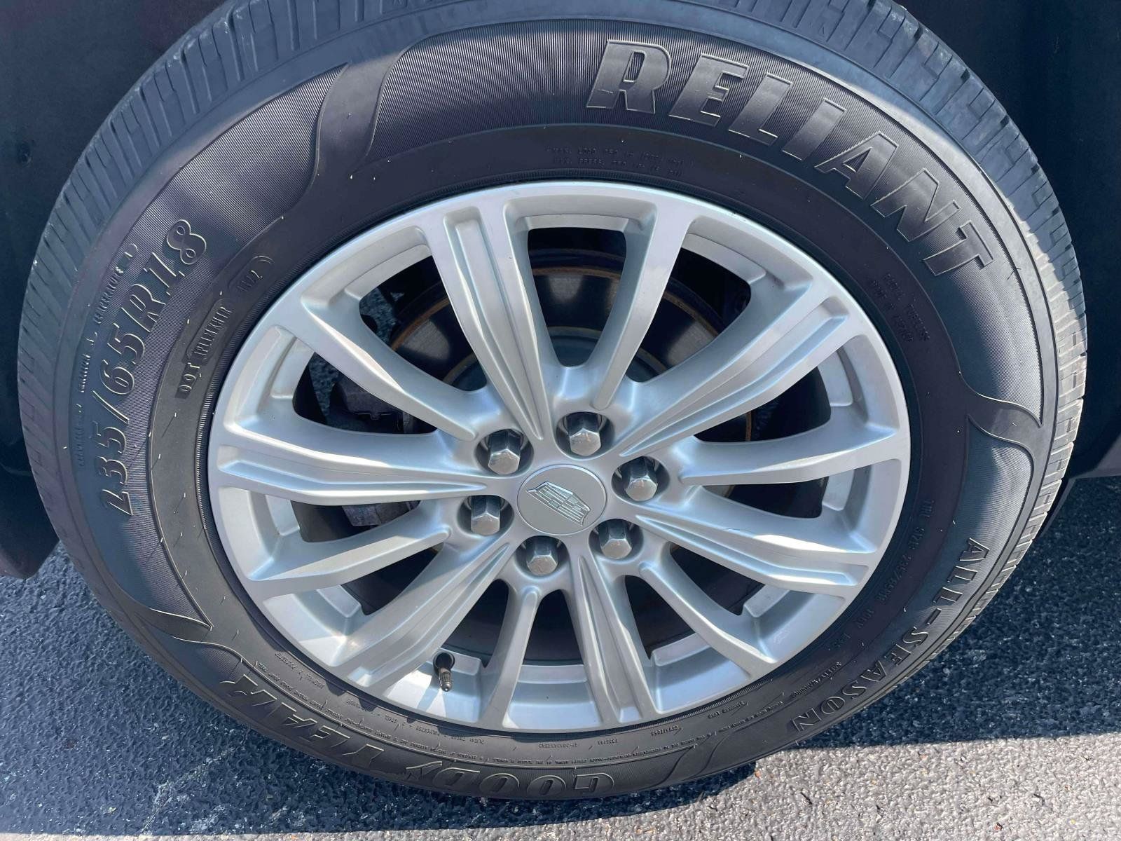 Used 2017 Cadillac XT5 FWD w/ LPO, Wheel Lock Package image 10