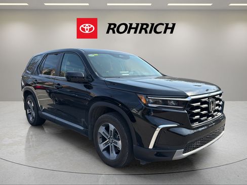 Used 2025 Honda Pilot EX-L image 4