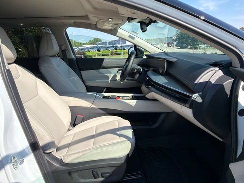 Used 2025 Nissan Murano SL AWD/4WD image 26