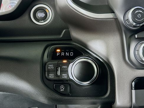 Used 2022 RAM 1500 Big Horn image 24