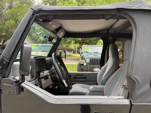 Used 1997 Jeep Wrangler Sport AWD/4WD image 11