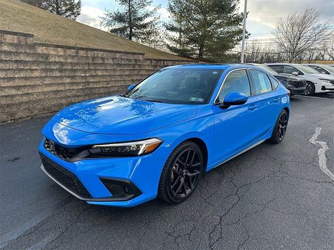 Used 2023 Honda Civic Sport Touring image 2