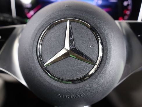 Used 2026 Mercedes-Benz GLC 300 4MATIC image 27