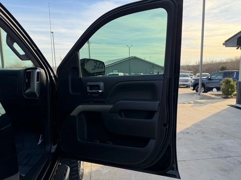 Used 2018 Chevrolet Silverado 1500 LT image 47
