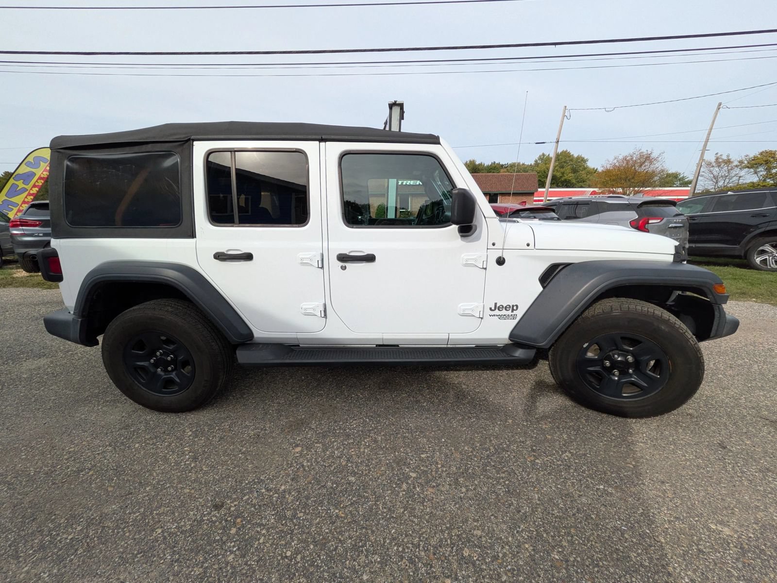 Used 2018 Jeep Wrangler Unlimited Sport AWD/4WD image 6