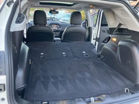 Used 2021 Jeep Compass Limited w/ Sun and Sound Group image 23