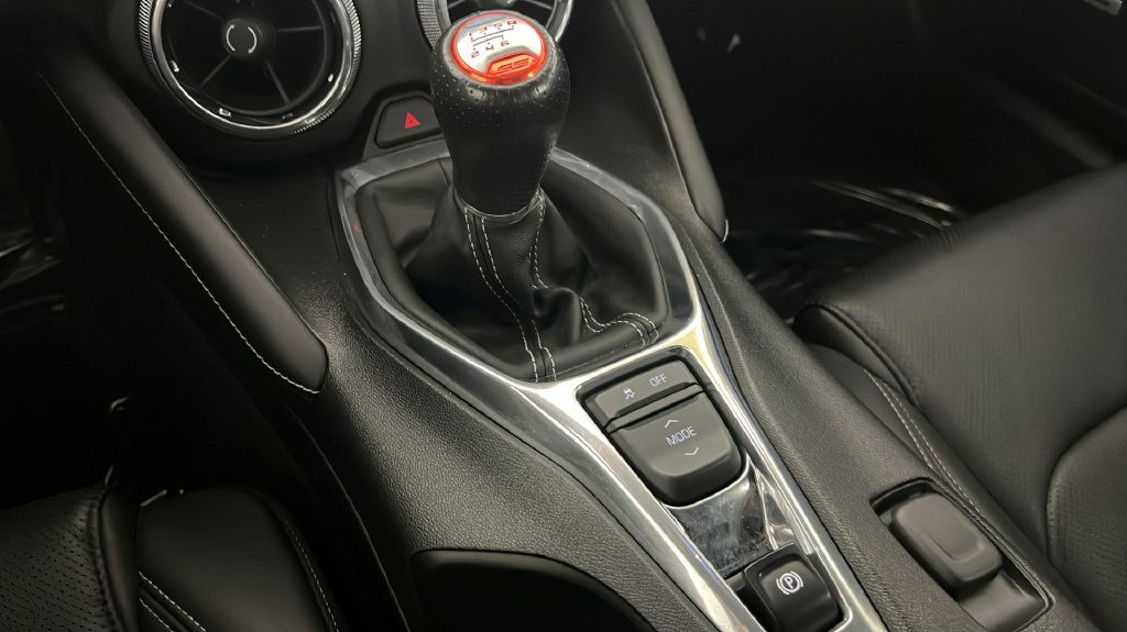 Used 2017 Chevrolet Camaro SS RWD image 31