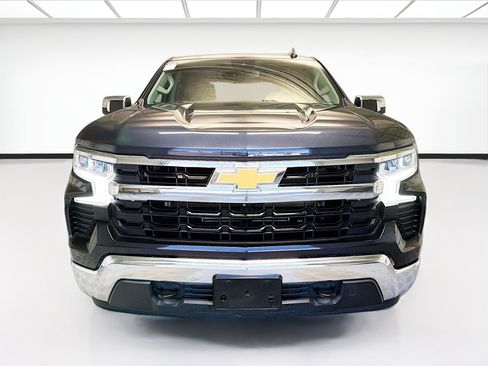 Used 2023 Chevrolet Silverado 1500 LT w/ Safety Package AWD/4WD image 2